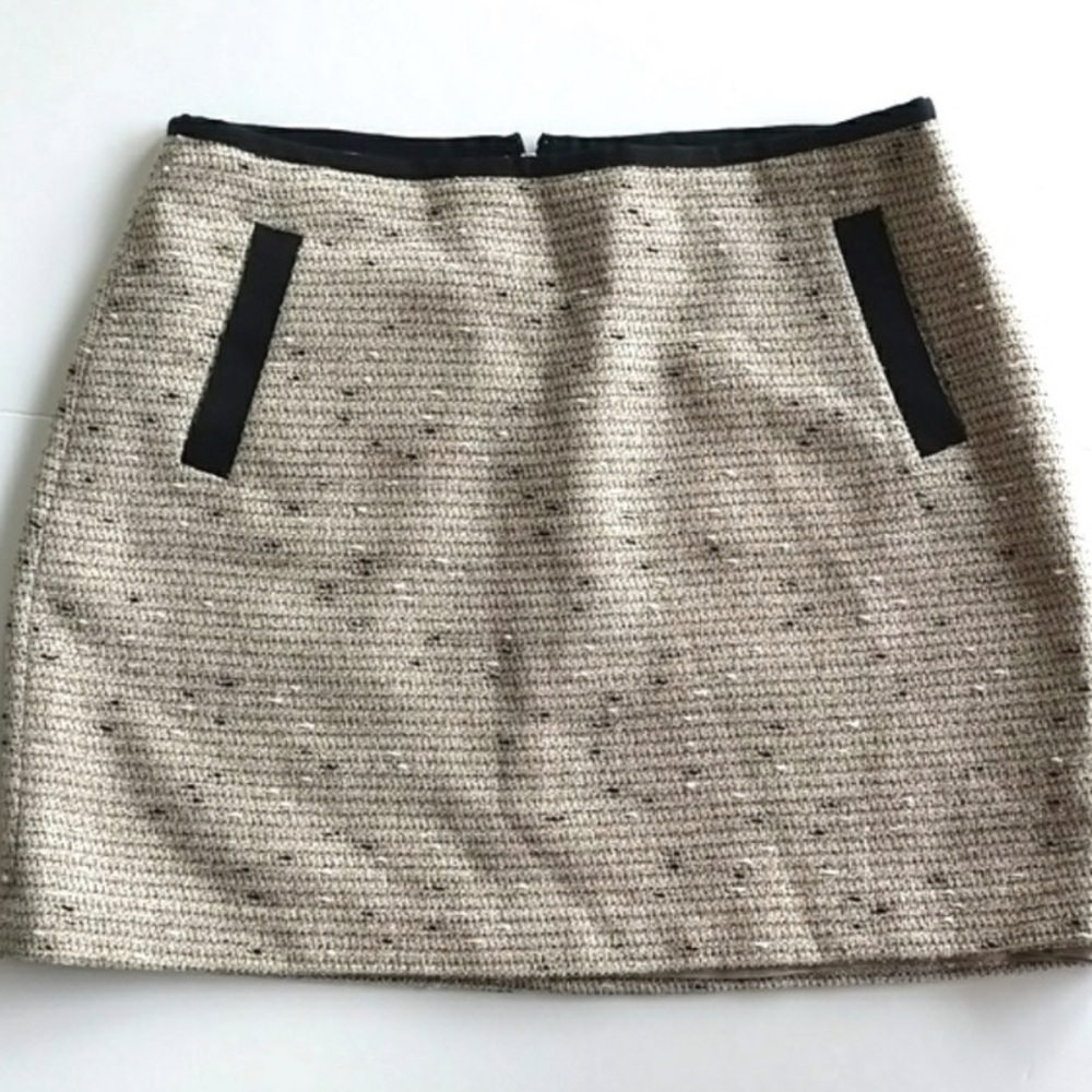 Banana Republic - mini skirt - size 10